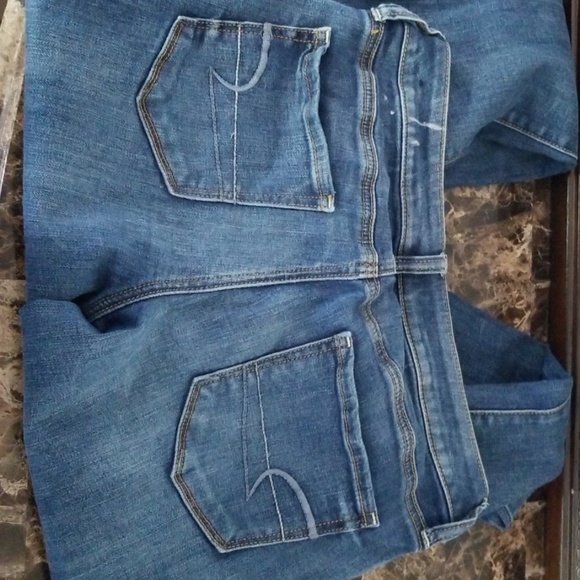 American eagle skinny Jean's - Picture 3 of 3